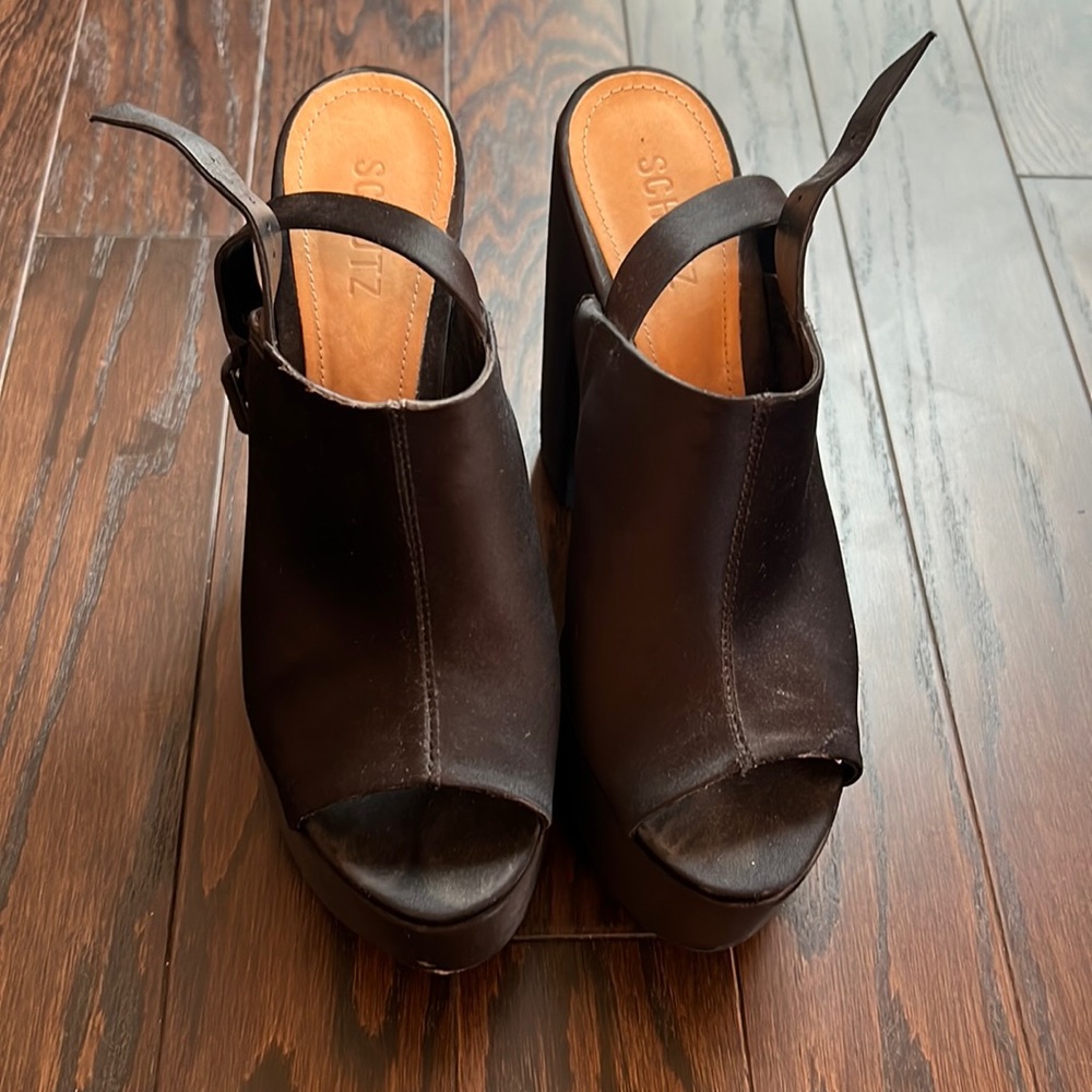 Black Schultz shoes